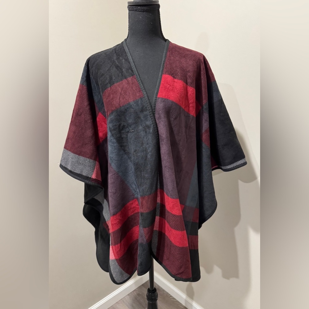 NYA New York Accessory Group Plaid Poncho Wrap Scarf Shawl Red Black Gray 1 Size